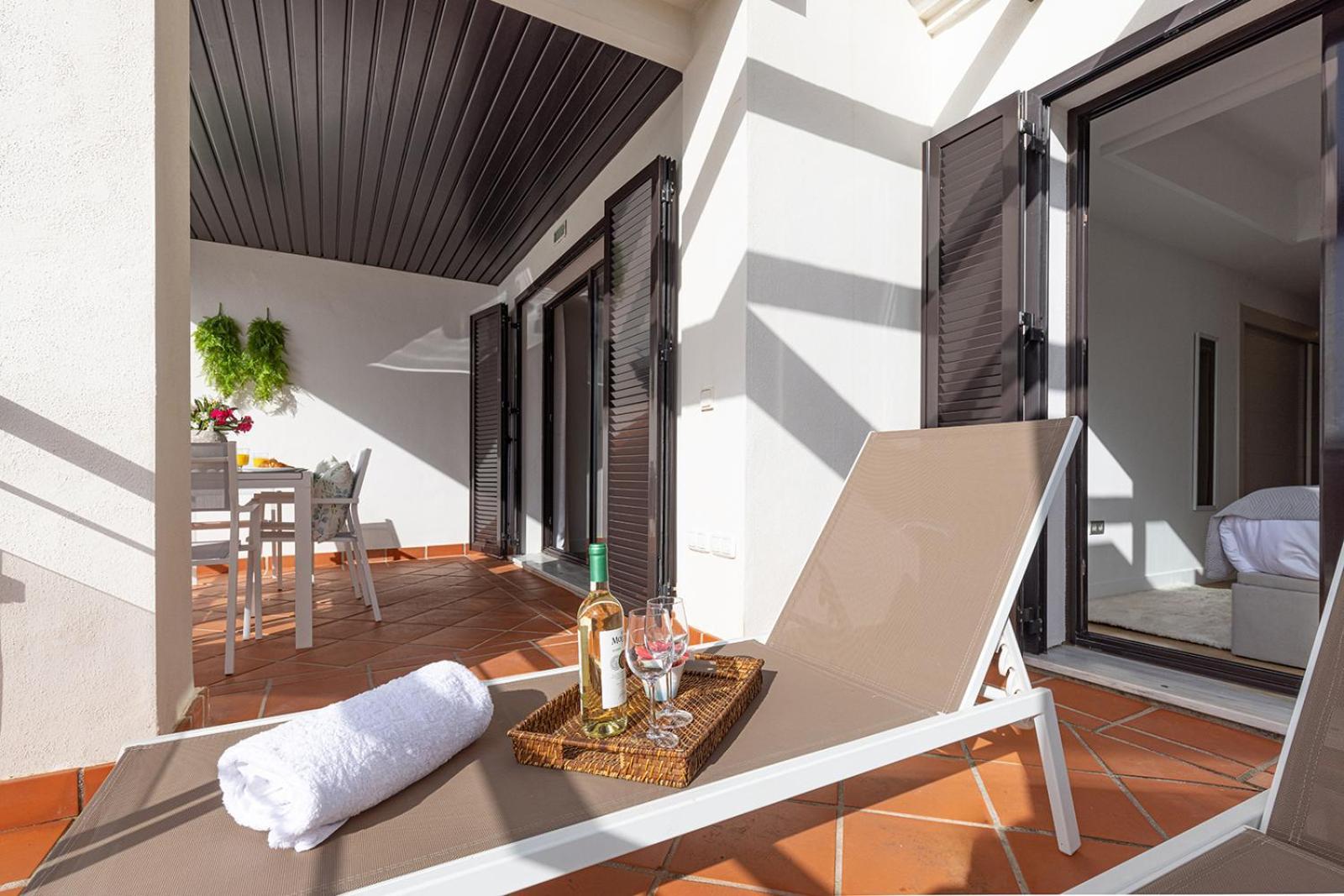 Sunrise Beach Front - Casares Del Mar Eksteriør bilde